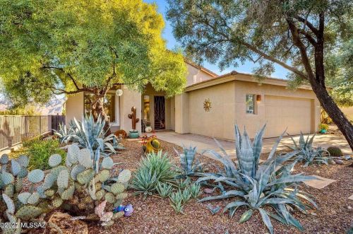 13668 Balancing Rock Dr, Tucson AZ 85755-5709 exterior