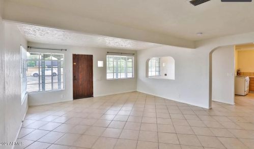 2418 Amelia Ave, Phoenix, AZ 85016-6706