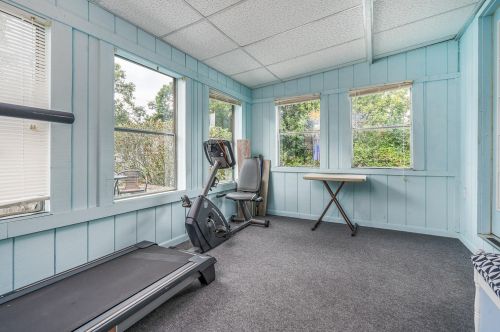 6724 Amberly St, Kalamazoo MI 49024-3107 exterior