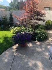 4831 Winnemac Ave, Chicago IL 60630-2432 exterior