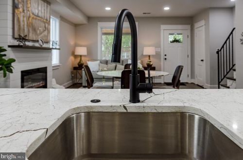 439 Newcomb St, Washington DC  20032-2650 exterior