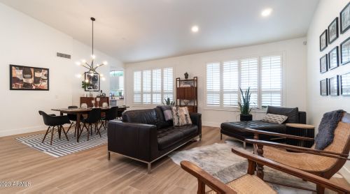 14015 33rd St, Phoenix AZ  85044-8715 exterior