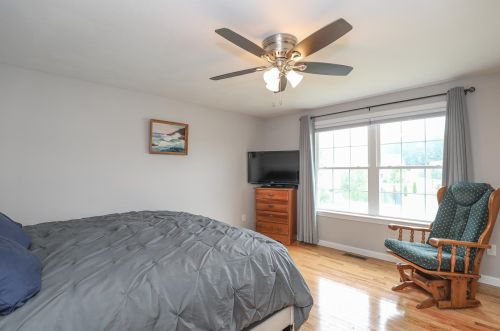 12 Ty Ln, Concord NH  03303-1049 exterior