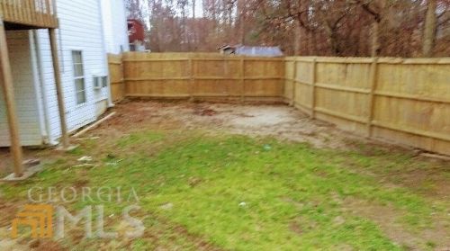 2534 Oakland Spring Dr, Lithonia GA  30039-7961 exterior