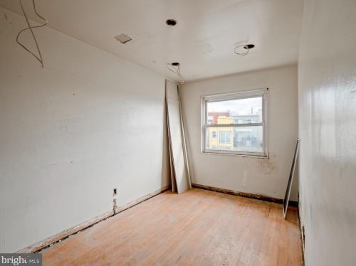 2221 15 St, Washington DC 20018-1222 exterior