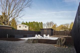 134 76th Ave, Portland OR  97213-6325 exterior