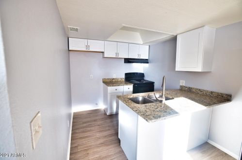 1435 53 Ave, Phoenix AZ 85043-1747 exterior