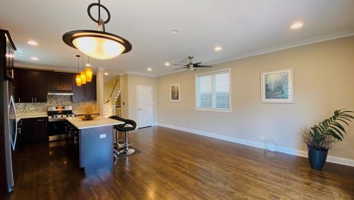 3831 Hermitage Ave, Chicago IL 60640-1127 exterior