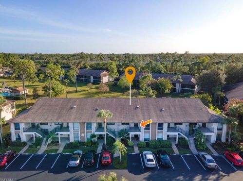 1212 Commonwealth Cir, Naples FL 34116-3621 exterior