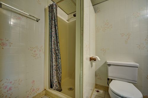 141 121 Pl, Chicago IL 60628-6657 exterior