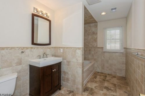 50 Diven St, Springfield NJ 07081-2814 exterior