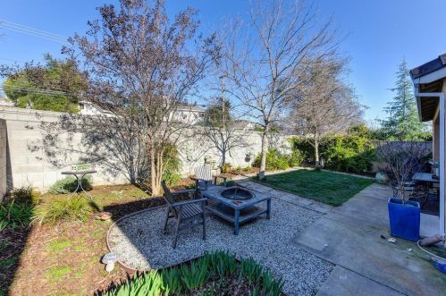 700 Diamond Glen Cir, Folsom CA 95630-3157 exterior