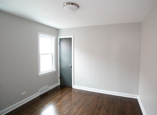 8015 Artesian Ave, Chicago IL  60652-2819 exterior