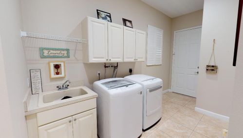 9048 Short Chip Cir, Fort Pierce FL 34986-2800 exterior