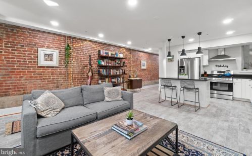 2703 11th St, Washington DC  20001-3915 exterior