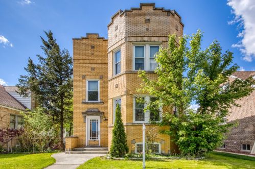 6007 Eddy St, Chicago, IL 60634-4212