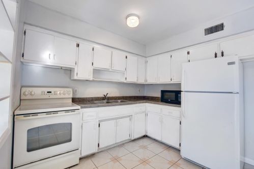 113 Atlantic Dr, Boynton Beach FL 33435-1612 exterior