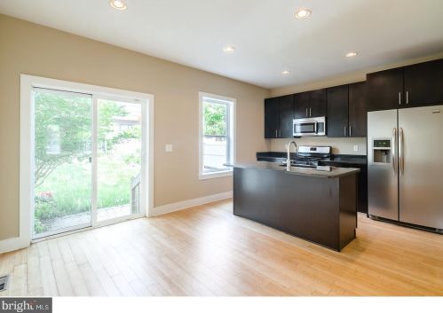 515 Carpenter St, Philadelphia PA  19147-4013 exterior