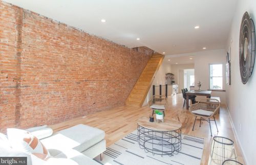 2004 6th St, Philadelphia PA  19122-1414 exterior