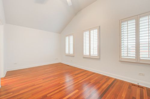 435 37th Pl, Chicago IL 60632-1621 exterior