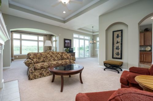 8690 Oakland Hl Cir, Kalamazoo MI 49024-5298 exterior