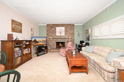 13809 Ibbetson Ave, Bellflower CA 90706-2522 exterior