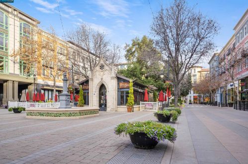 710 Teatree Ct, San Jose CA 95128-4725 exterior