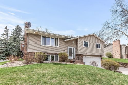 1402 18 Ave, Saint Paul MN 55112-5514 exterior