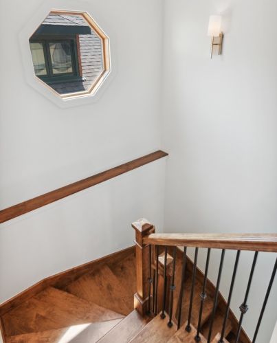 2955 Sunnyside Ave, Chicago IL 60630-3923 exterior