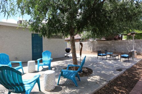 2309 Edgemere St, Phoenix AZ 85006-1115 exterior