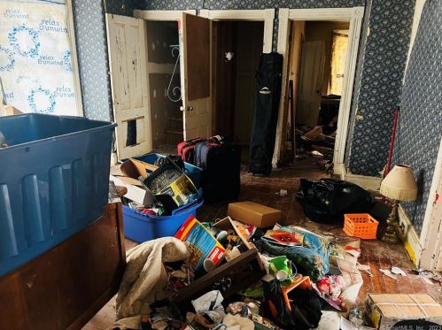 524 Main St, Killingly CT 06239-2109 exterior