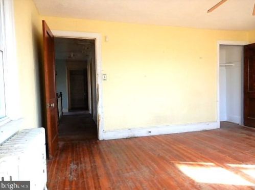 704 Quinton Ave, Trenton NJ 08629-2402 exterior