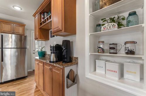 13008 Evanston St, Rockville MD 20853-3027 exterior