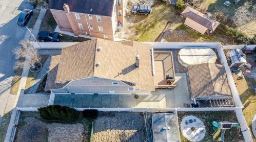 3327 Campbell Dr, Bronx NY 10465-1358 exterior