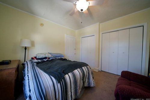 9 Fairview St, New Britain CT 06051-2707 exterior