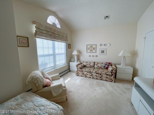 26 Symphony Ave, Berkeley Township NJ 08721-1956 exterior