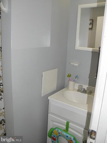 6366 Ditman St, Philadelphia PA 19135-3201 exterior