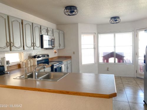 4662 Weathervane St, Tucson AZ 85741-4620 exterior