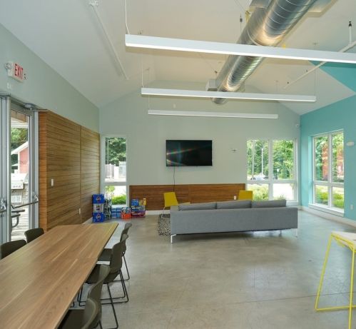 10 Main St, Boston MA exterior