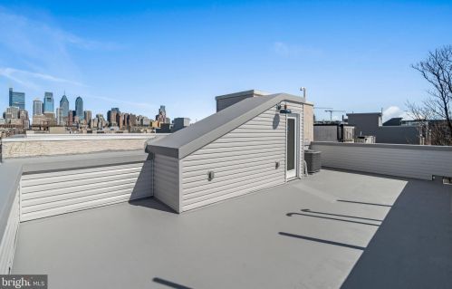 1155 18th St, Philadelphia PA  19146-3052 exterior