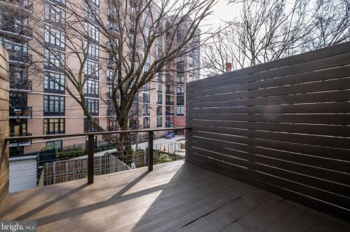 412 M St, Washington DC 20002-3421 exterior