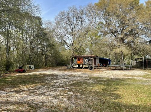 114 Jim Lee Rd, Defuniak Springs FL exterior