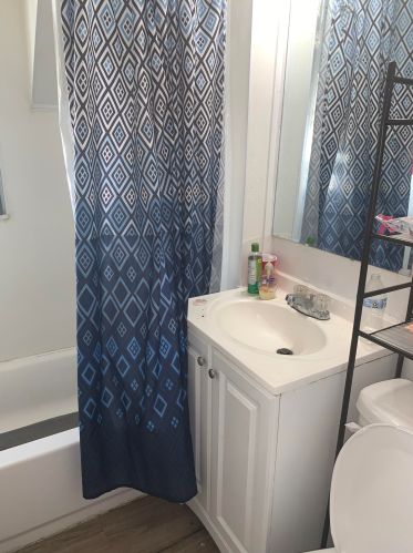 2620 Locust St, Milwaukee WI  53206-1138 exterior