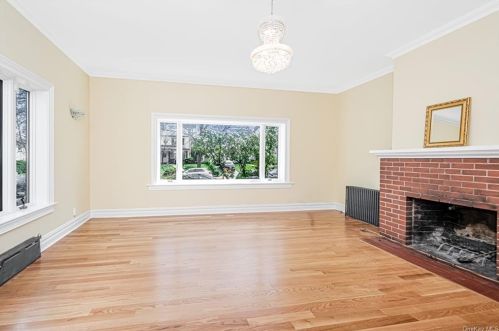 2743 Arlington Ave, Bronx NY  10463-4806 exterior