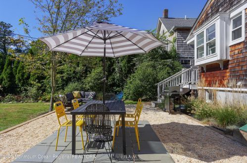 198 Monmouth Ave, Atlantic Highlands NJ  07716-2220 exterior