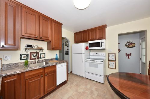 515 68, Milwaukee WI 53213-3955 exterior