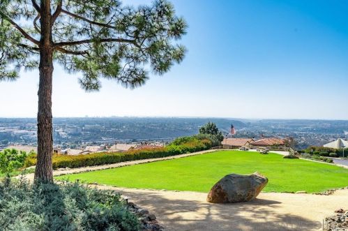 6477 Caminito Estrellado, San Diego CA 92120-3020 exterior