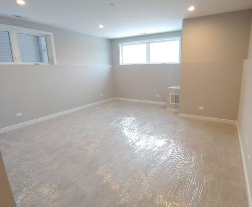 2553 Hillock Ave, Chicago IL 60608-5736 exterior