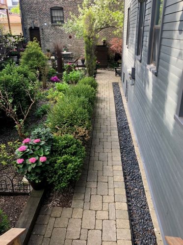 1429 Augusta Blvd, Chicago IL 60642-3940 exterior