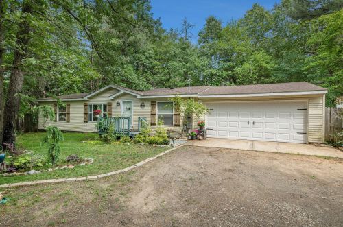 1829 Tomahawk Trl, Allegan, MI 49010-9463